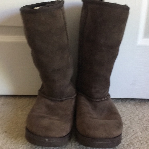 UGG Shoes - Ugg Classic Tall Brown Boots UGG Shoes - Ugg Classic Tall Brown Boots